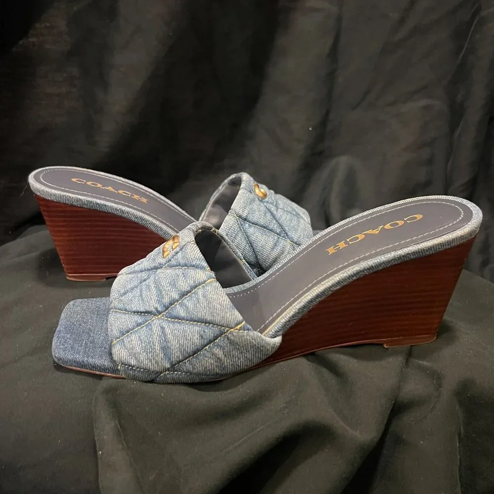 -PRE LOVED- COACH EMMA QUILTED DENIM WEDGE IN INDIGO DENIM SZ 9 - Picture 5 of 9